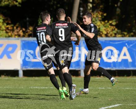 Fussball. Kaerntner Liga. KAC 1909 gegen Bleiburg. Torjubel Adnan Besic, Christopher Knauder, Miha Robic  (Bleiburg). Klagenfurt, 14.10.2017.
Foto: Kuess
---
pressefotos, pressefotografie, kuess, qs, qspictures, sport, bild, bilder, bilddatenbank