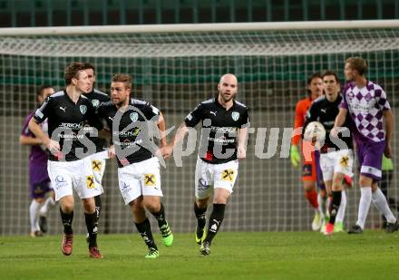 Fussball Regionalliga. SK Austria Klagenfurt gegen FC Jerich International Gleisdorf. Torjubel Gleisdorf. Klagenfurt, am 20.10.2017.
Foto: Kuess
---
pressefotos, pressefotografie, kuess, qs, qspictures, sport, bild, bilder, bilddatenbank