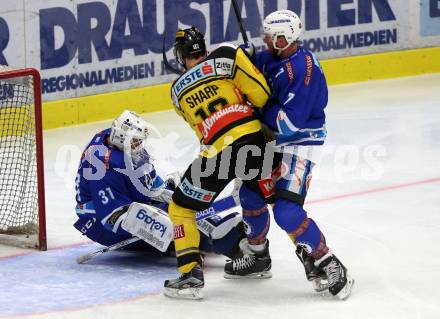 EBEL. Eishockey Bundesliga. EC VSV gegen Vienna Capitals. David Kickert, Dave Shields, (VSV), MacGregor Sharp (Vienna Capitals). Villach, am 22.10.2017.
Foto: Kuess 


---
pressefotos, pressefotografie, kuess, qs, qspictures, sport, bild, bilder, bilddatenbank
