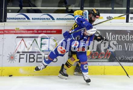 EBEL. Eishockey Bundesliga. EC VSV gegen Vienna Capitals. Kyle Beach, (VSV), Kyle Klubertanz (Vienna Capitals). Villach, am 22.10.2017.
Foto: Kuess 


---
pressefotos, pressefotografie, kuess, qs, qspictures, sport, bild, bilder, bilddatenbank