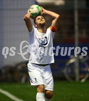 Fussball Kaerntner Liga. SAK gegen ATSV Wolfsberg. Darjan Aleksic (SAK). Klagenfurt, am 20.10.2017.
Foto: Kuess
---
pressefotos, pressefotografie, kuess, qs, qspictures, sport, bild, bilder, bilddatenbank