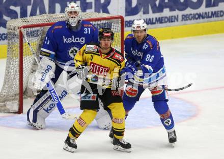 EBEL. Eishockey Bundesliga. EC VSV gegen Vienna Capitals. David Kickert, Miha Stebih, (VSV), Sascha Bauer (Vienna Capitals). Villach, am 22.10.2017.
Foto: Kuess 


---
pressefotos, pressefotografie, kuess, qs, qspictures, sport, bild, bilder, bilddatenbank