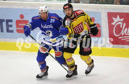 EBEL. Eishockey Bundesliga. EC VSV gegen Vienna Capitals. Nico Brunner, (VSV), Nikolaus Hartl  (Vienna Capitals). Villach, am 22.10.2017.
Foto: Kuess 


---
pressefotos, pressefotografie, kuess, qs, qspictures, sport, bild, bilder, bilddatenbank