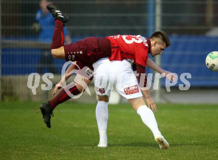 Fussball Kaerntner Liga. SAK gegen ATSV Wolfsberg. Darjan Aleksic, (SAK), Adnan Fajic (Wolfsberg). Klagenfurt, am 20.10.2017.
Foto: Kuess
---
pressefotos, pressefotografie, kuess, qs, qspictures, sport, bild, bilder, bilddatenbank
