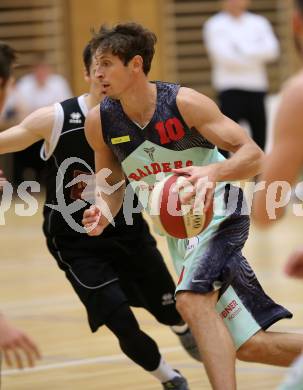 Basketball 2. Bundesliga. Grunddurchgang. 5. Runde. Villach Raiders gegen Woerthersee Piraten. Simon Finzgar (Villach). Villach, am 22.9.2017.
Foto: Kuess

---
pressefotos, pressefotografie, kuess, qs, qspictures, sport, bild, bilder, bilddatenbank
