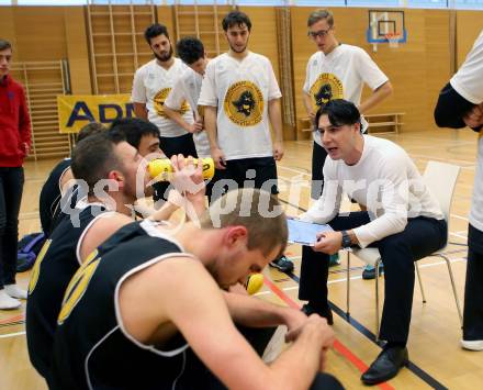 Basketball 2. Bundesliga. Grunddurchgang. 5. Runde. Villach Raiders gegen Woerthersee Piraten. Trainer Andreas Kuttnig (Woerthersee Piraten). Villach, am 22.9.2017.
Foto: Kuess

---
pressefotos, pressefotografie, kuess, qs, qspictures, sport, bild, bilder, bilddatenbank