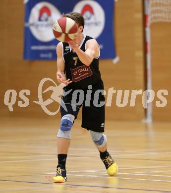 Basketball 2. Bundesliga. Grunddurchgang. 5. Runde. Villach Raiders gegen Woerthersee Piraten. Lukas Simoner (Woerthersee Piraten). Villach, am 22.9.2017.
Foto: Kuess

---
pressefotos, pressefotografie, kuess, qs, qspictures, sport, bild, bilder, bilddatenbank
