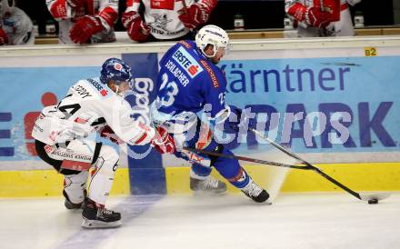 EBEL. Eishockey Bundesliga. EC VSV gegen HC TWK Innsbruck. Markus Schlacher, (VSV), Ondrej Sedivy (Innsbruck). Villach, am 26.10.2017.
Foto: Kuess 


---
pressefotos, pressefotografie, kuess, qs, qspictures, sport, bild, bilder, bilddatenbank