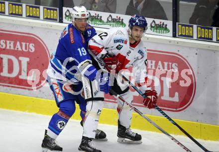 EBEL. Eishockey Bundesliga. EC VSV gegen HC TWK Innsbruck. Stefan Bacher,  (VSV), Andrew Michael Yogan (Innsbruck). Villach, am 26.10.2017.
Foto: Kuess 


---
pressefotos, pressefotografie, kuess, qs, qspictures, sport, bild, bilder, bilddatenbank