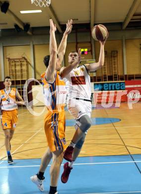 Basketball 2. Bundesliga. Grunddurchgang. 6. Runde. Woerthersee Piraten gegen BBU Salzburg. Ian Moschik (Piraten), Lorenz Rattey (Salzburg). Klagenfurt, am 21.10.2017.
Foto: Kuess
---
pressefotos, pressefotografie, kuess, qs, qspictures, sport, bild, bilder, bilddatenbank