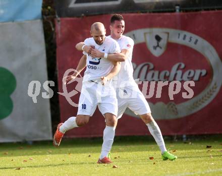 Fussball. Kaerntner Liga. SAK gegen Gmuend. Torjubel Christian Dlopst, Zoran Vukovic  (SAK). Klagenfurt, 28.10.2017.
Foto: Kuess
---
pressefotos, pressefotografie, kuess, qs, qspictures, sport, bild, bilder, bilddatenbank