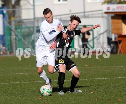 Fussball. Kaerntner Liga. SAK gegen Gmuend. Jurinic Andrej (SAK), Peter Wettengl (Gmuend). Klagenfurt, 28.10.2017.
Foto: Kuess
---
pressefotos, pressefotografie, kuess, qs, qspictures, sport, bild, bilder, bilddatenbank