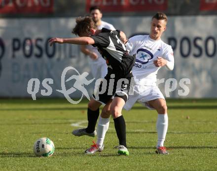 Fussball. Kaerntner Liga. SAK gegen Gmuend. 	Jurinic Andrej (SAK), Peter Wettengl (Gmuend). Klagenfurt, 28.10.2017.
Foto: Kuess
---
pressefotos, pressefotografie, kuess, qs, qspictures, sport, bild, bilder, bilddatenbank