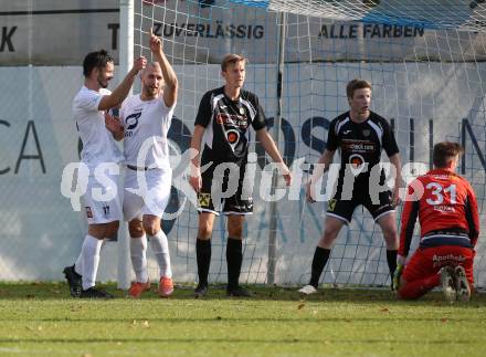 Fussball. Kaerntner Liga. SAK gegen Gmuend. Torjubel Christian Dlopst, Patrick Lausegger (SAK). Klagenfurt, 28.10.2017.
Foto: Kuess
---
pressefotos, pressefotografie, kuess, qs, qspictures, sport, bild, bilder, bilddatenbank
