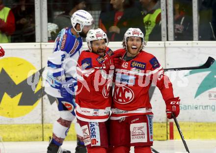 EBEL. Eishockey Bundesliga. KAC gegen 	VSV. Torjubel Thomas Koch, Johannes Bischofberger (KAC). Klagenfurt, am 29.10.2017.
Foto: Kuess

---
pressefotos, pressefotografie, kuess, qs, qspictures, sport, bild, bilder, bilddatenbank
