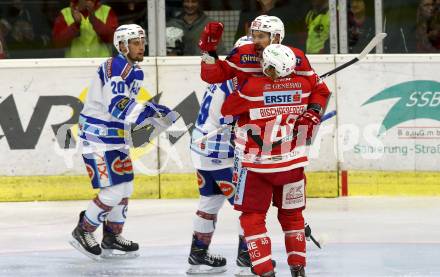 EBEL. Eishockey Bundesliga. KAC gegen 	VSV. Torjubel Thomas Koch, Johannes Bischofberger (KAC). Klagenfurt, am 29.10.2017.
Foto: Kuess

---
pressefotos, pressefotografie, kuess, qs, qspictures, sport, bild, bilder, bilddatenbank