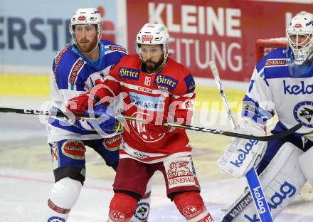 EBEL. Eishockey Bundesliga. KAC gegen 	VSV. Thomas Koch, (KAC), Dave Shields (VSV). Klagenfurt, am 29.10.2017.
Foto: Kuess

---
pressefotos, pressefotografie, kuess, qs, qspictures, sport, bild, bilder, bilddatenbank
