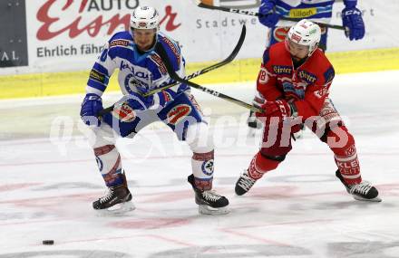 EBEL. Eishockey Bundesliga. KAC gegen 	VSV. Thomas Koch, (KAC), Nico Brunner (VSV). Klagenfurt, am 29.10.2017.
Foto: Kuess

---
pressefotos, pressefotografie, kuess, qs, qspictures, sport, bild, bilder, bilddatenbank