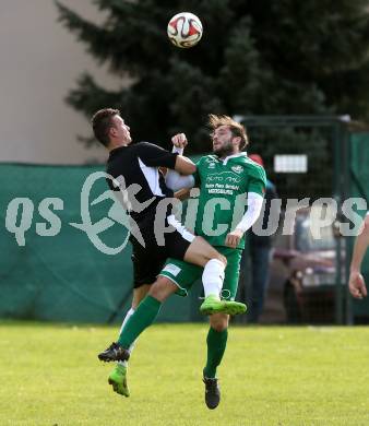 Fussball 1. KLasse C. Donau gegen Oberes Metnitztal. Thomas Guggenberger,  (Donau), Maximilian Dietmar Wurzer (Metnitztal). Klagenfurt, am 29.10.2017.
Foto: Kuess
---
pressefotos, pressefotografie, kuess, qs, qspictures, sport, bild, bilder, bilddatenbank