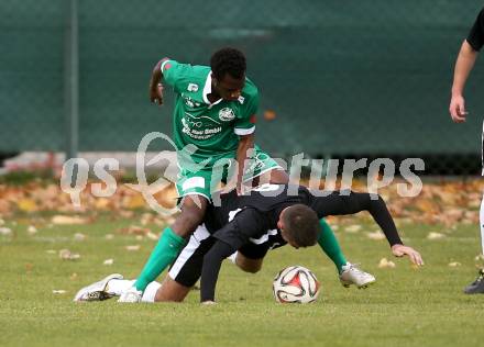 Fussball 1. KLasse C. Donau gegen Oberes Metnitztal. Boyo Jarjue,  (Donau),  Dzafer Mujkic (Metnitztal). Klagenfurt, am 29.10.2017.
Foto: Kuess
---
pressefotos, pressefotografie, kuess, qs, qspictures, sport, bild, bilder, bilddatenbank