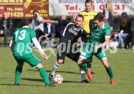 Fussball 1. KLasse C. Donau gegen Oberes Metnitztal. Thomas Guggenberger, Dominik Merva (Donau), Marko Petricevic  (Metnitztal). Klagenfurt, am 29.10.2017.
Foto: Kuess
---
pressefotos, pressefotografie, kuess, qs, qspictures, sport, bild, bilder, bilddatenbank