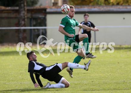 Fussball 1. KLasse C. Donau gegen Oberes Metnitztal.  Wolfgang Schoenthaler, (Donau), Dzafer Mujkic (Metnitztal). Klagenfurt, am 29.10.2017.
Foto: Kuess
---
pressefotos, pressefotografie, kuess, qs, qspictures, sport, bild, bilder, bilddatenbank