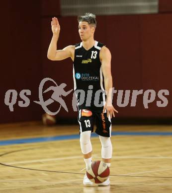 Basketball 2. Bundesliga. Grunddurchgang. 7. Runde. KOS Celovec gegen Jennersdorf Blackbirds. Philipp Horvath (Jennersdorf Blackbirds). Klagenfurt, am 4.11.2017.
Foto: Kuess
---
pressefotos, pressefotografie, kuess, qs, qspictures, sport, bild, bilder, bilddatenbank