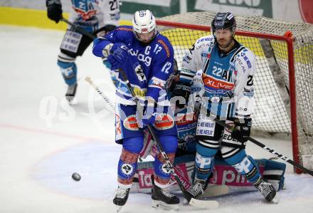 EBEL. Eishockey Bundesliga. EC VSV gegen EHC Liwest Black Wings Linz. Nikolas Petrik (VSV), Jacob Charles Dowell (Linz). Villach, am 5.11.2017.
Foto: Kuess 


---
pressefotos, pressefotografie, kuess, qs, qspictures, sport, bild, bilder, bilddatenbank