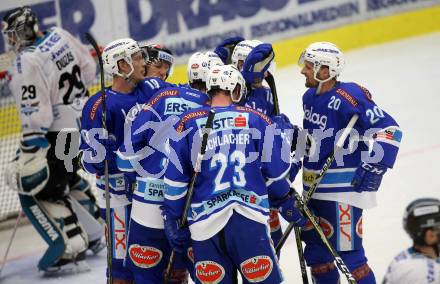 EBEL. Eishockey Bundesliga. EC VSV gegen EHC Liwest Black Wings Linz. Torjubel Jordan Hickmott, Robert Flick, Miha Verlic, Markus Schlacher, Nico Brunner (VSV). Villach, am 5.11.2017.
Foto: Kuess 


---
pressefotos, pressefotografie, kuess, qs, qspictures, sport, bild, bilder, bilddatenbank
