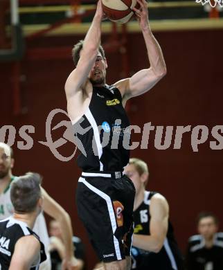 Basketball 2. Bundesliga. Grunddurchgang. 7. Runde. KOS Celovec gegen Jennersdorf Blackbirds. Hannes Astl (Jennersdorf Blackbirds). Klagenfurt, am 4.11.2017.
Foto: Kuess
---
pressefotos, pressefotografie, kuess, qs, qspictures, sport, bild, bilder, bilddatenbank