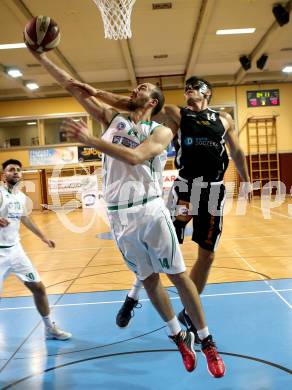 Basketball 2. Bundesliga. Grunddurchgang. 7. Runde. KOS Celovec gegen Jennersdorf Blackbirds. Jakob Strazar (KOS Celovec), Christoph Astl (Jennersdorf Blackbirds). Klagenfurt, am 4.11.2017.
Foto: Kuess
---
pressefotos, pressefotografie, kuess, qs, qspictures, sport, bild, bilder, bilddatenbank