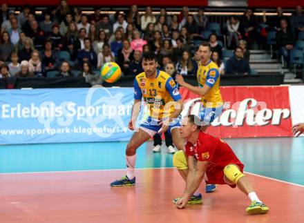 Volleyball Champions League. SK Posojilnica Aich/Dob gegen Fenerbahce Sports Club Istanbul (TUR). Nejc Pusnik, Lukasz Wiese (Aich/Dob). Klagenfurt, am 8.11.2017.
Foto: Kuess
---
pressefotos, pressefotografie, kuess, qs, qspictures, sport, bild, bilder, bilddatenbank