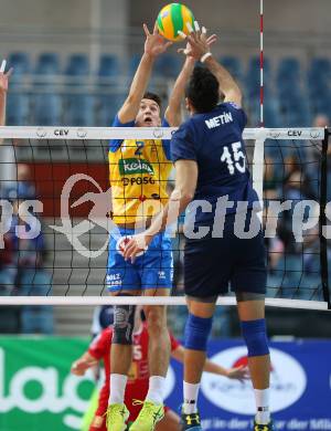Volleyball Champions League. SK Posojilnica Aich/Dob gegen Fenerbahce Sports Club Istanbul (TUR). Michal Petras (Aich/Dob). Klagenfurt, am 8.11.2017.
Foto: Kuess
---
pressefotos, pressefotografie, kuess, qs, qspictures, sport, bild, bilder, bilddatenbank