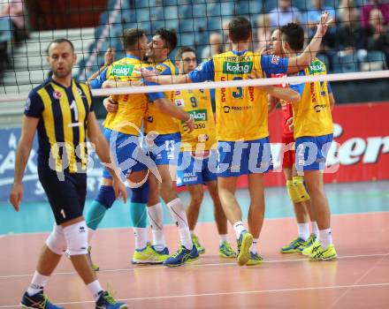 Volleyball Champions League. SK Posojilnica Aich/Dob gegen Fenerbahce Sports Club Istanbul (TUR). Jubel (Aich/Dob). Klagenfurt, am 8.11.2017.
Foto: Kuess
---
pressefotos, pressefotografie, kuess, qs, qspictures, sport, bild, bilder, bilddatenbank