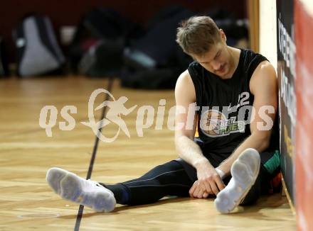 Basketball 2. Bundesliga. Grunddurchgang. 8. Runde. Woerthersee Piraten gegen Basket Flames.  Maximilian Huebner (Basket Flames). Klagenfurt, am 11.11.2017.
Foto: Kuess
---
pressefotos, pressefotografie, kuess, qs, qspictures, sport, bild, bilder, bilddatenbank