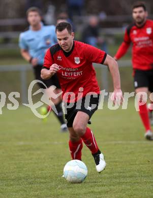 Fussball. Kaerntner Liga. Bleiburg gegen Maria Saal. Christopher Wadl  (Maria Saal). Bleiburg, 4.11.2017.
Foto: Kuess
---
pressefotos, pressefotografie, kuess, qs, qspictures, sport, bild, bilder, bilddatenbank