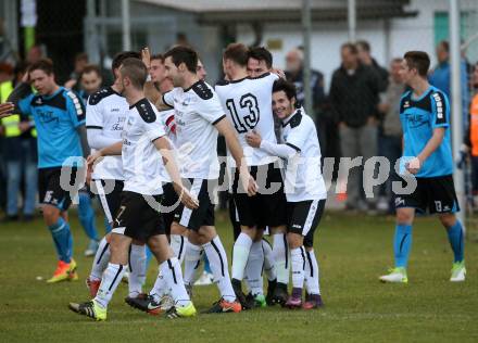 Fussball. 1. Klasse B. Ledenitzen gegen Maria Gail. Torjubel Timotheus Zankl (Ledenitzen). Ledenitzen, 5.11.2017.
Foto: Kuess
---
pressefotos, pressefotografie, kuess, qs, qspictures, sport, bild, bilder, bilddatenbank