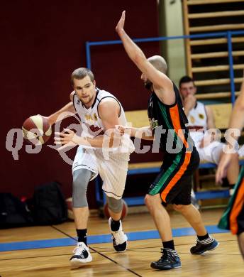 Basketball 2. Bundesliga. Grunddurchgang. 8. Runde. Woerthersee Piraten gegen Basket Flames. Ian Moschik (Woerthersee Piraten), Tobias Stadelmann (Basket Flames). Klagenfurt, am 11.11.2017.
Foto: Kuess
---
pressefotos, pressefotografie, kuess, qs, qspictures, sport, bild, bilder, bilddatenbank