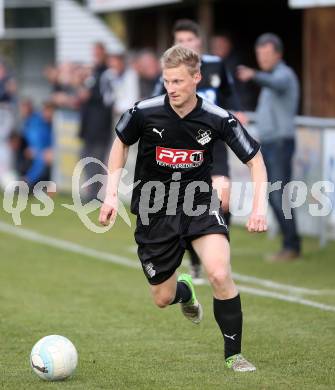 Fussball. Kaerntner Liga. Bleiburg gegen Maria Saal. Rene Partl (Bleiburg). Bleiburg, 4.11.2017.
Foto: Kuess
---
pressefotos, pressefotografie, kuess, qs, qspictures, sport, bild, bilder, bilddatenbank