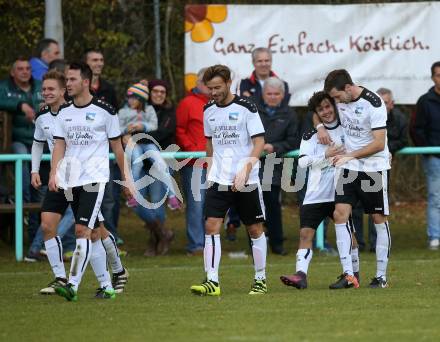 Fussball. 1. Klasse B. Ledenitzen gegen Maria Gail. Torjubel Gianluca Rabitsch (Ledenitzen),  (Maria Gail). Ledenitzen, 5.11.2017.
Foto: Kuess
---
pressefotos, pressefotografie, kuess, qs, qspictures, sport, bild, bilder, bilddatenbank