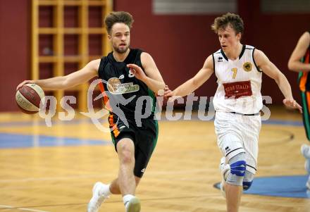 Basketball 2. Bundesliga. Grunddurchgang. 8. Runde. Woerthersee Piraten gegen Basket Flames. Lukas Simoner (Woerthersee Piraten), Joshua Rohrboeck (Basket Flames). Klagenfurt, am 11.11.2017.
Foto: Kuess
---
pressefotos, pressefotografie, kuess, qs, qspictures, sport, bild, bilder, bilddatenbank