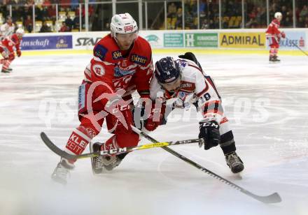 EBEL. Eishockey Bundesliga. KAC gegen 	KHL Medvescak Zagreb. Patrick Harand (KAC), Tom Zanoski (Zagreb). Klagenfurt, am 15.11.2017.
Foto: Kuess

---
pressefotos, pressefotografie, kuess, qs, qspictures, sport, bild, bilder, bilddatenbank