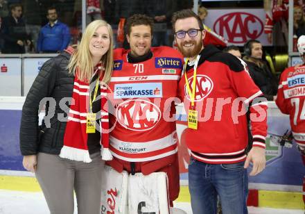 EBEL. Eishockey Bundesliga. KAC gegen 	KHL Medvescak Zagreb. Antenne Fans, Tomas Duba (KAC). Klagenfurt, am 15.11.2017.
Foto: Kuess

---
pressefotos, pressefotografie, kuess, qs, qspictures, sport, bild, bilder, bilddatenbank
