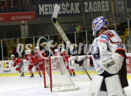 EBEL. Eishockey Bundesliga. KAC gegen 	KHL Medvescak Zagreb. Torjubel KAC. Klagenfurt, am 15.11.2017.
Foto: Kuess

---
pressefotos, pressefotografie, kuess, qs, qspictures, sport, bild, bilder, bilddatenbank