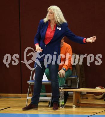 Basketball 2. Bundesliga. Grunddurchgang. 9. Runde. KOS Celovec gegen Raiders Villach. Trainerin Natalia Tcherkacheva  (Raiders Villach). Klagenfurt, am 18.11.2017.
Foto: Kuess
---
pressefotos, pressefotografie, kuess, qs, qspictures, sport, bild, bilder, bilddatenbank