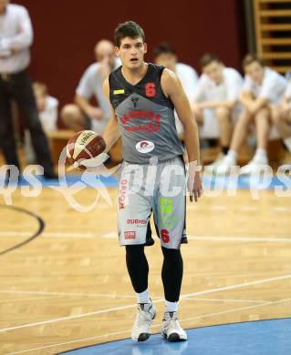 Basketball 2. Bundesliga. Grunddurchgang. 9. Runde. KOS Celovec gegen Raiders Villach. Marko Jurica (Raiders Villach). Klagenfurt, am 18.11.2017.
Foto: Kuess
---
pressefotos, pressefotografie, kuess, qs, qspictures, sport, bild, bilder, bilddatenbank