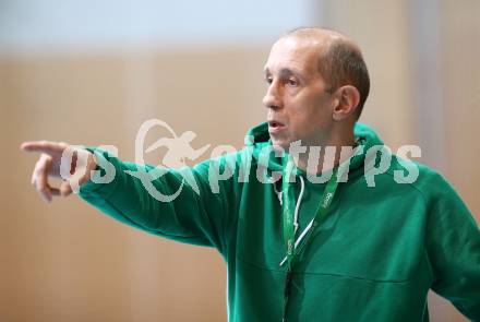 Handball Bundesliga. Schlafraum.at Kaernten gegen Union Sparkasse Korneuburg. Trainer Jure Krevh,  (schlafraum.at). Klagenfurt, am 18.7.2017.
Foto: Kuess
---
pressefotos, pressefotografie, kuess, qs, qspictures, sport, bild, bilder, bilddatenbank