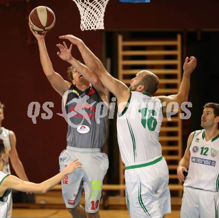 Basketball 2. Bundesliga. Grunddurchgang. 9. Runde. KOS Celovec gegen Raiders Villach. Vjeran Soldo (KOS Celovec), Simon Finzgar (Raiders Villach). Klagenfurt, am 18.11.2017.
Foto: Kuess
---
pressefotos, pressefotografie, kuess, qs, qspictures, sport, bild, bilder, bilddatenbank