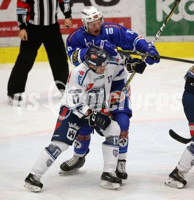 EBEL. Eishockey Bundesliga. EC VSV gegen Fehervar AV 19. Robert Flick,  (VSV), Juha Uotila (Alba Volan). Villach, am 19.11.2017.
Foto: Kuess 


---
pressefotos, pressefotografie, kuess, qs, qspictures, sport, bild, bilder, bilddatenbank