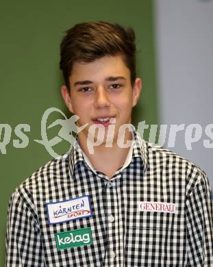 Kaernten Sport. Sportlermeeting. Package Uebergabe. Moritz Kampl (Eisstocksport). Klagenfurt, 20.11.2017.
Foto: Kuess 
---
pressefotos, pressefotografie, kuess, qs, qspictures, sport, bild, bilder, bilddatenbank